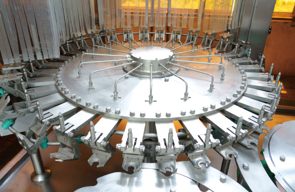 小瓶水黄瓜成视频人APP機衝瓶部分